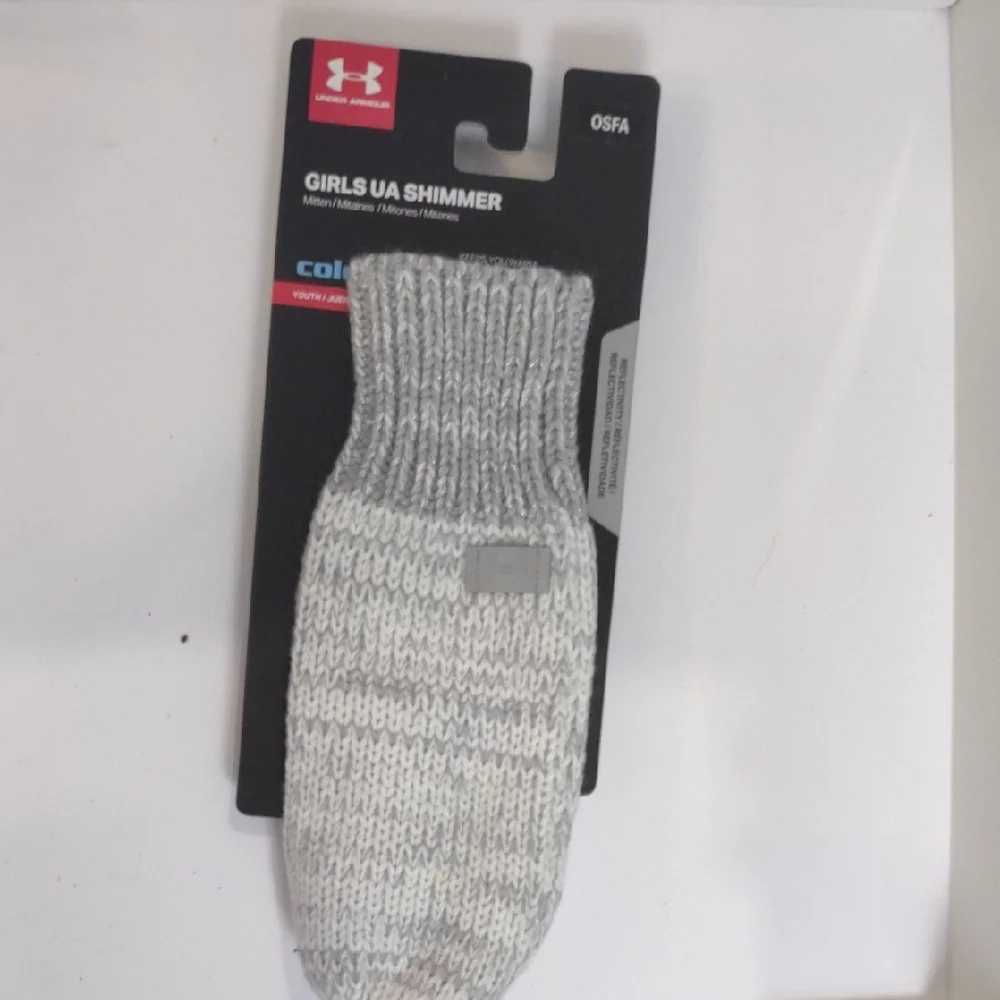Under Armour Gray Mittens with Ribbed Texture